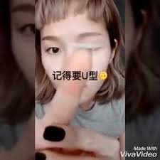 小小的影片🎬, 轻轻松松单眼皮变双眼皮, 重点 ： , 1 不要搽任何东西在眼睛上周, 2  利用U型，比较能够提起来（原因是因为我贴双眼皮太久了，有点难贴的情况）, 3双眼皮贴尾端一定要拉长一点后贴下去, 4轻压让他更稳固了才睁开眼睛,  5双眼皮贴我用的是中型的 (sasa店可以买到，什么牌子都可以，雾面的就行）, 如有任何問題不明白，歡迎詢問。, 谢谢观看，喜欢的请订阅😊, ...