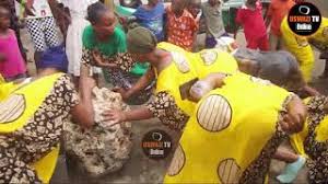 Mpangie mtoto ratiba ya chakula yenye milo kamili, simamia ulaji wa mtoto bila kurudia rudia chakula cha aina moja mflululizo. Balaa La Viuno Vya Pwani Part 2 Cute766