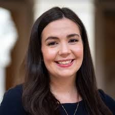 Shelley Langston's Instagram, Twitter & Facebook