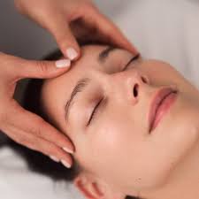 Studio Bella Donna. Kosmetik. Fußpflege. Massage.