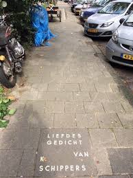 Tien gedichten 10 dichters lieten zich inspireren door de weemoedige dikbuik een 'overbodige dikbuik' (anna enquist) of 'de heraut van de weemoed'? Liefdesgedicht Straatpoezie
