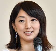Nov 05, 2018 · 「すでに離婚届を提出しております」（岩崎の所属事務所） バルセロナ五輪200メートル平泳ぎの金メダリスト・岩崎恭子が離婚した。「いままで生きてきたなかで、いちばん幸せです」の名ゼリフで知られる水泳界のアイドルは、元ラグビー日本代表選手の齊藤祐也（41）と2009年に結婚。斉藤. 9raii Etq94fm