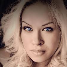 Who can set a wood pole and trench for Starlink setup in Kirbyville?