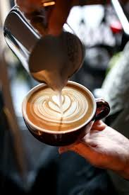 Wir Lieben Kaffee Zum Start In Den Arbeitstag Geh 246 Rt Er Einfach Dazu Coffee Cafe Coffee Latte Art Coffee Latte