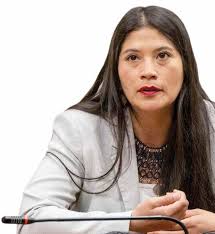 Edición N° 725: Érica Ñanco "La Derecha solo quiere balas" by TIEMPO21  (Edición papel Digital)