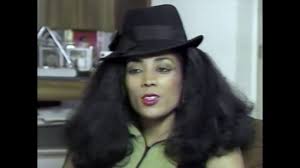 Florence griffith joyner tragically died on september 21, 1998 after suffering a severe epileptic seizure in her sleep at the age of 38. Florence Griffith Joyner Fast And Sexy 1988 Youtube