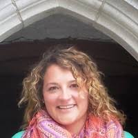 1100+ profilů „Hellmuth“