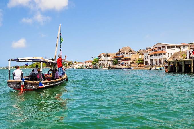 16 Days Grand Kenya Circuit with Lamu