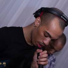 Stream Laura Aaron Tauliaut music