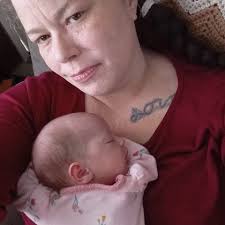 Does anyone have an oxygen machine to lend or know what to do in this  situation?