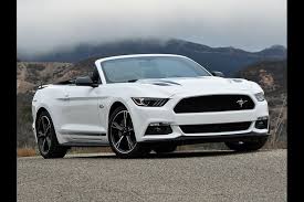 Disparition de la touche essai lors des épreuves d'examen. Short Report Ford S 2017 Mustang Gt Convertible Is A Love It Or Hate It Proposition Defined By Lust And Compromise New York Daily News