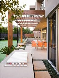 Pergola Bausatz 40 Pergolas Und Gartenlauben Fur Ihren Aussenbereich Pergola Bausatz Pergola Anbau Gartenhaus