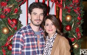 See the complete profile on linkedin and discover gabrielle's connections and jobs at similar companies. Couples Et Ruptures