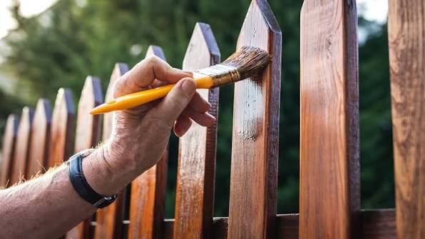 Painting Your Garden Fence: Everything You Need To Know | Airtasker AU