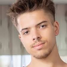 Angelia Knox's Instagram, Twitter & Facebook