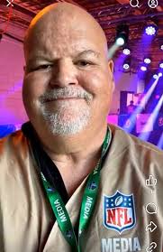 Darrell Craig Harris Bass...