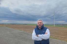 W Żółkiewce PiS tak obrzydzał ludziom wiatraki, jak dziś TVP Info Tuska