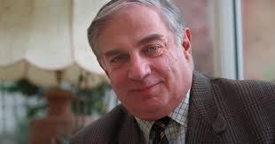 Peter Sutherland: Former attorney general who headed world trade body