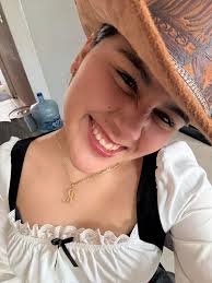 Los hermanos Reyna y José...