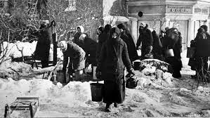 Главный по цеху 2002 © leningradspb.ru dизайн сайта: Leningrad Die Stadt Die Dem Hunger Trotzte Europa Dw 27 01 2019