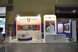 Ofrecemos asistencia médica de alta complejidad, docencia e investigación al servicio del humanismo médico. Stand Fundacion Favaloro Y Universidad Favaloro Feria Internacional Del Libro 2014 Buenos Ai Universidad Favaloro Arquitectura Comercial Fundacion Favaloro