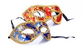 Édesapja udvaros béla rendező, édesanyja dévay camilla színművésznő. Ukk Ujpest Media