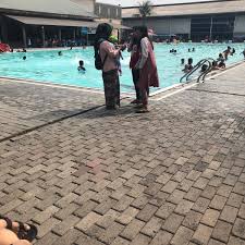 Berikut ini adalah informasi lengkap tentang lokasi dan nomor telepon kolam renang di bekasi, swimming pool di bekasi, kolam renang untuk umum di bekasi, waterpark di bekasi. Photos A Kolam Renang Thb Sport Club Piscine