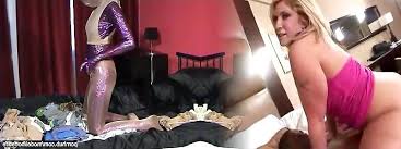 Nylonangie.com is a website of cute amateur angie, also known as dirty angie, who loves to wear high heels and all sorts of vintage underwear especially full fashioned stockings. Catsuit Grinding