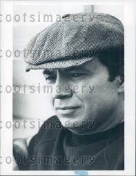 Actor Robert Blake Wearing Porkpie Har Press Photo