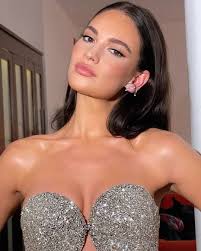 Lily James Ditched Her Brunette Waves for a Bombshell Blonde Blowout—See  Pics