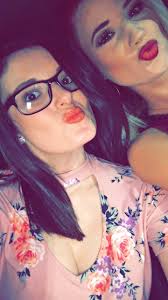 Lacey Loomis (@lace_lloomis)