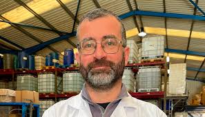 Entrevista a Joan Sala, responsable del Departamento de Calidad y Medio  Ambiente y jefe del laboratorio de I+D en Ibercompound