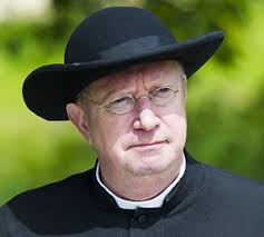 The Father Brown Mysteries Staring Mark Williams As Father Brown Mark Williams Actor William Actor Mark Williams