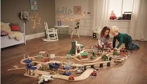 Lidl Une Belle Selection De Jouets En Bois Maman Pouponne Papa Bricole Jouets En Bois Marchande Bois Jouet