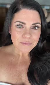 Loving your Lashes, Hair, and Skin with Janey