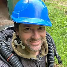 Knowledge grows from sharing, which is why this group was formed. We  believe you'd share your knowledge with us as you learn from others.  Welcome to this knowledge group #indieactivity Howard Nash,