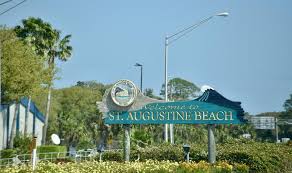 Augustine, fl and find the our booking guide lists everything from the top 10 luxury hotels to budget/cheap hotels in st. Saint Augustine Beach St Augustine Florida Editorial Stock Image Image Of Jaguars Beach 142351054