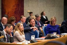 Na een lange formatie is het zover; Rutte Iii Is Vooral Sterk In Het Creeren Van Eigen Nederlagen Nrc