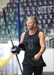 Mistrovství světa v ledním hokeji. Novy Gm Nedved Nemuzeme Byt Priposrani Jak Je To S Jagrem Isport Cz