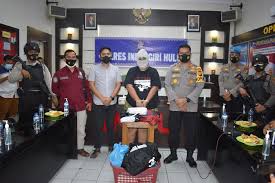 We did not find results for: 24 000 Orang Tertipu Arisan Bodong Di Riau Kerugian Rp 21 Miliar