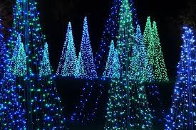 Magic Christmas In Lights Bellingrath Gardens Http Www 10best Com Awards Travel Best Public Light Holiday Lights Display Holiday Lights Christmas Worldwide