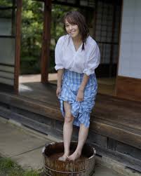 明日発売のblt graph vol 32に載せて頂いております 表紙はngt48の荻野由佳さんです 本当に楽しく撮影させて頂きました よろしければご覧下さい yuichi sato instagram y s photogra 美しいアジア人女性 鷲見 鷲見玲奈