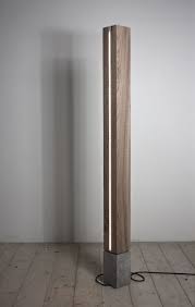 Caprice 10 Lampada Da Terra In Olmo Vecchio Massiccio E Cemento Solid Wood Concrete Led Floor Lamp Alessandro S Cap Wood Lamp Design Diy Floor Lamp Wood Lamps