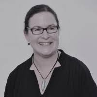 Julie Chatwin's Instagram, Twitter & Facebook