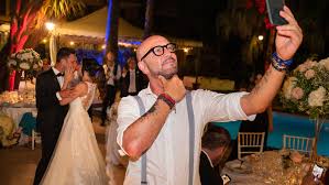 Già, le curve più recenti sono state molto tortuose: Il Matrimonio Del Figlio Di Zenga A Palermo Le Foto