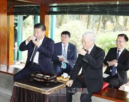 Năm 1963, học khoa văn, trường đại học tổng hợp. Tá»•ng Bi ThÆ° Nguyá»…n Phu Trá»ng Dá»± Tiá»‡c Tra Cung Chá»§ Tá»‹ch Trung Quá»'c Baotintuc Vn