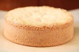 Pan Di Spagna Alto Una Ricetta Soffice Come Una Nuvola Ricetta Nel 2020 Torte Alimentari Idee Alimentari Ricette Al Forno