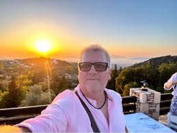 Profile for Tamas Pinter