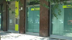 Contatta poste italiane reggio emilia, via dei gonzaga 175 con ⌚ orari, indicazioni stradali, dati di contatto. Cerchi Lavoro Poste Italiane Assume Portalettere A Reggio Emilia E Provincia Reggionline Telereggio Ultime Notizie Reggio Emilia