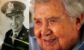 If they got one shot at us, we were dead': Leon Kent, hero of Battle of the  Bulge who led men to stop five German tanks, dies at 99